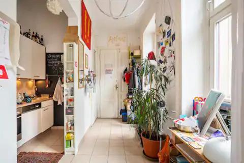 Fro-Media - Streetside Room 2 - Community Space Wina Bagian luar foto