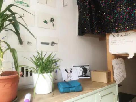 Fro-Media - Streetside Room 2 - Community Space Wina Bagian luar foto